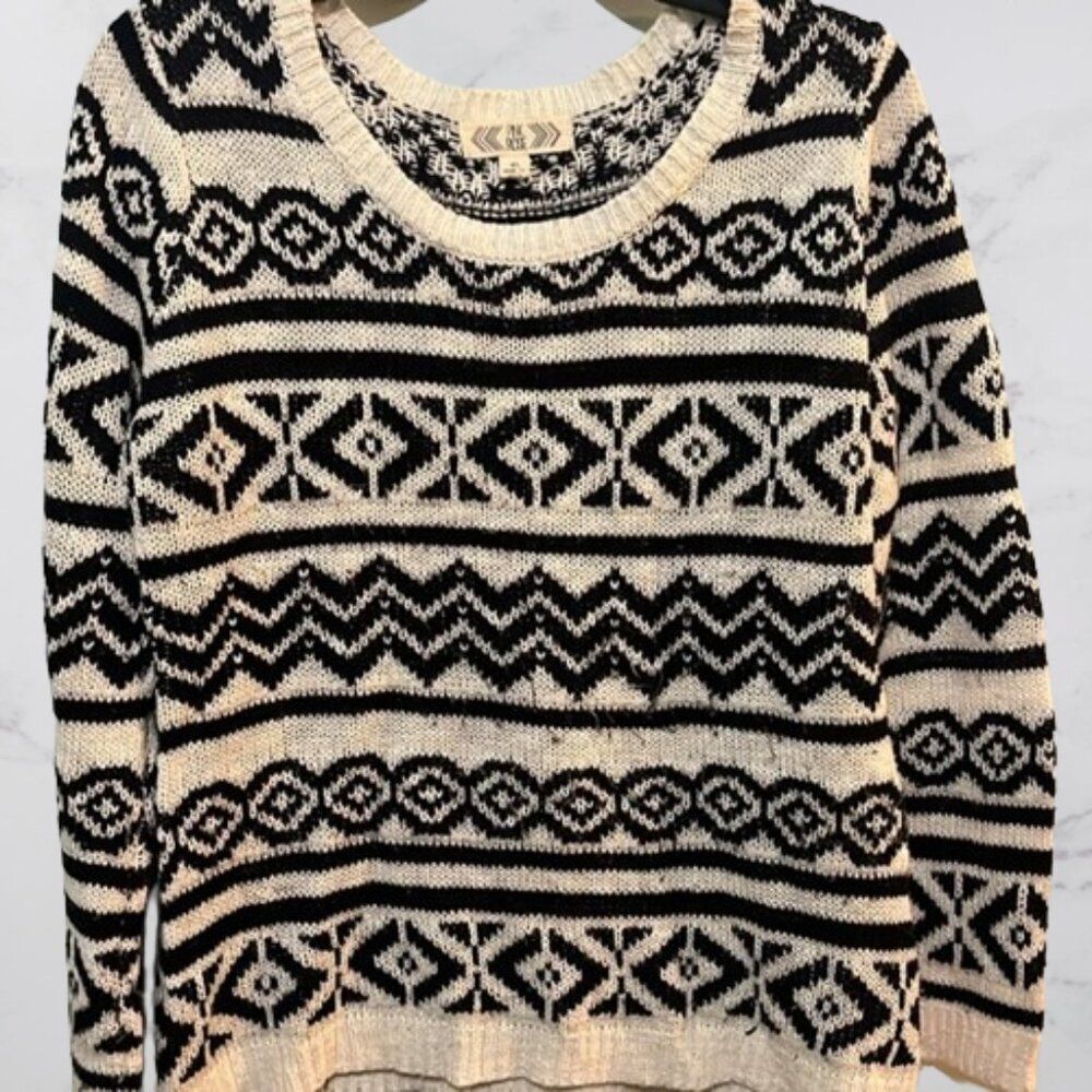 Pink rose Juniors sweater size xl